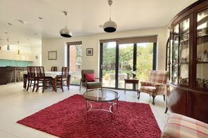 Photo 10- click for photo gallery